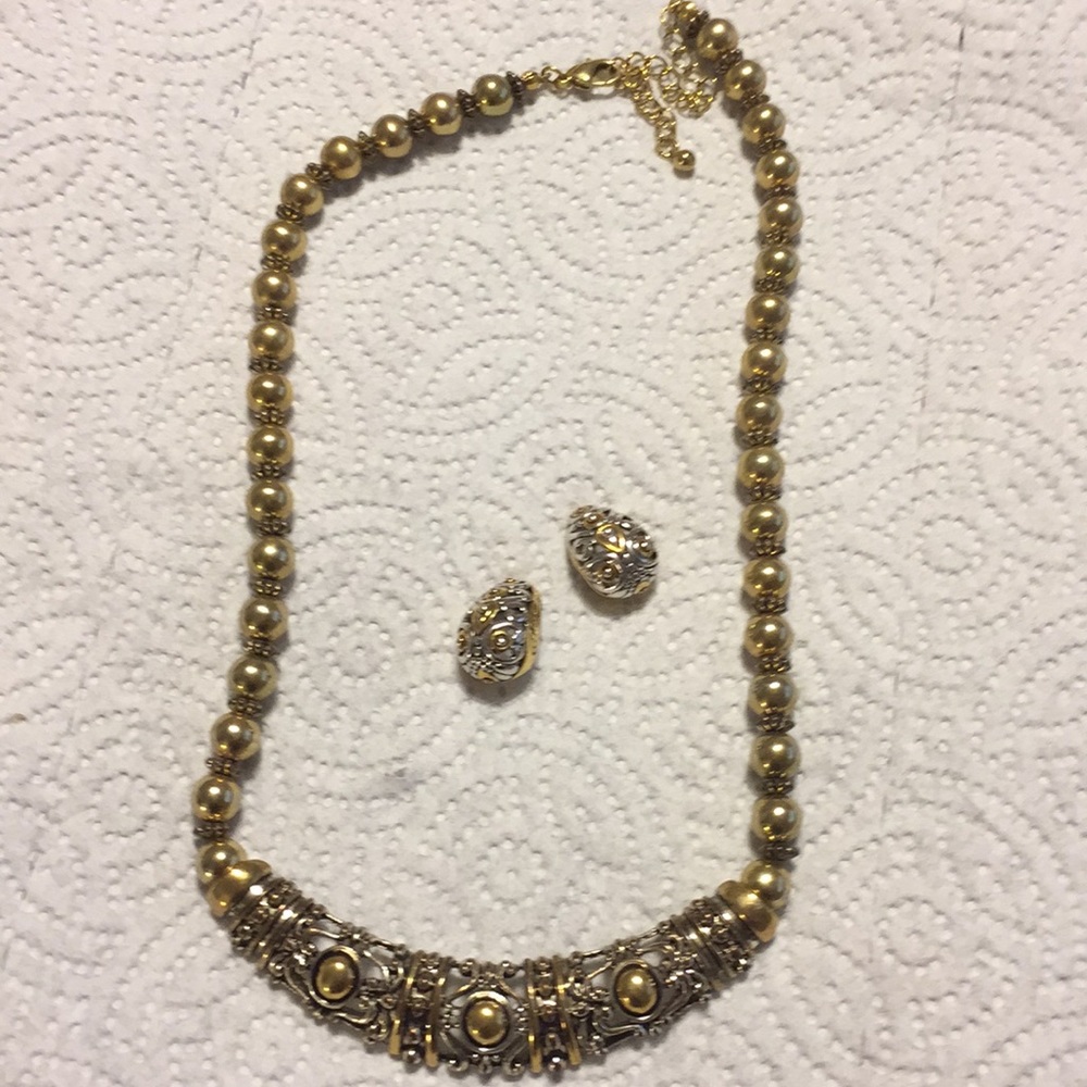 8 inches gold and silver costume necklace